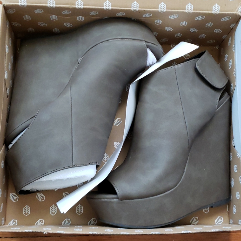 Call it Spring Open Toe Wedges
